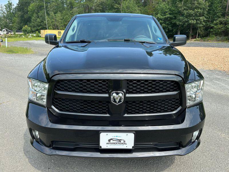 Used 2019 RAM 1500 Express AWD/4WD image 3