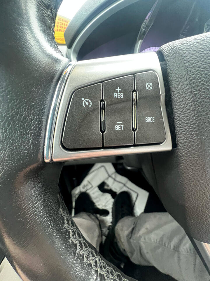 Used 2011 Cadillac SRX Base image 18