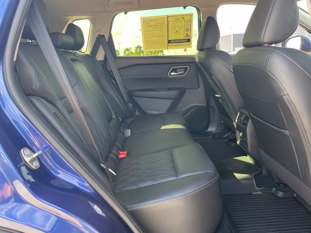 Certified 2023 Nissan Rogue Platinum w/ Platinum Premium Package FWD image 23