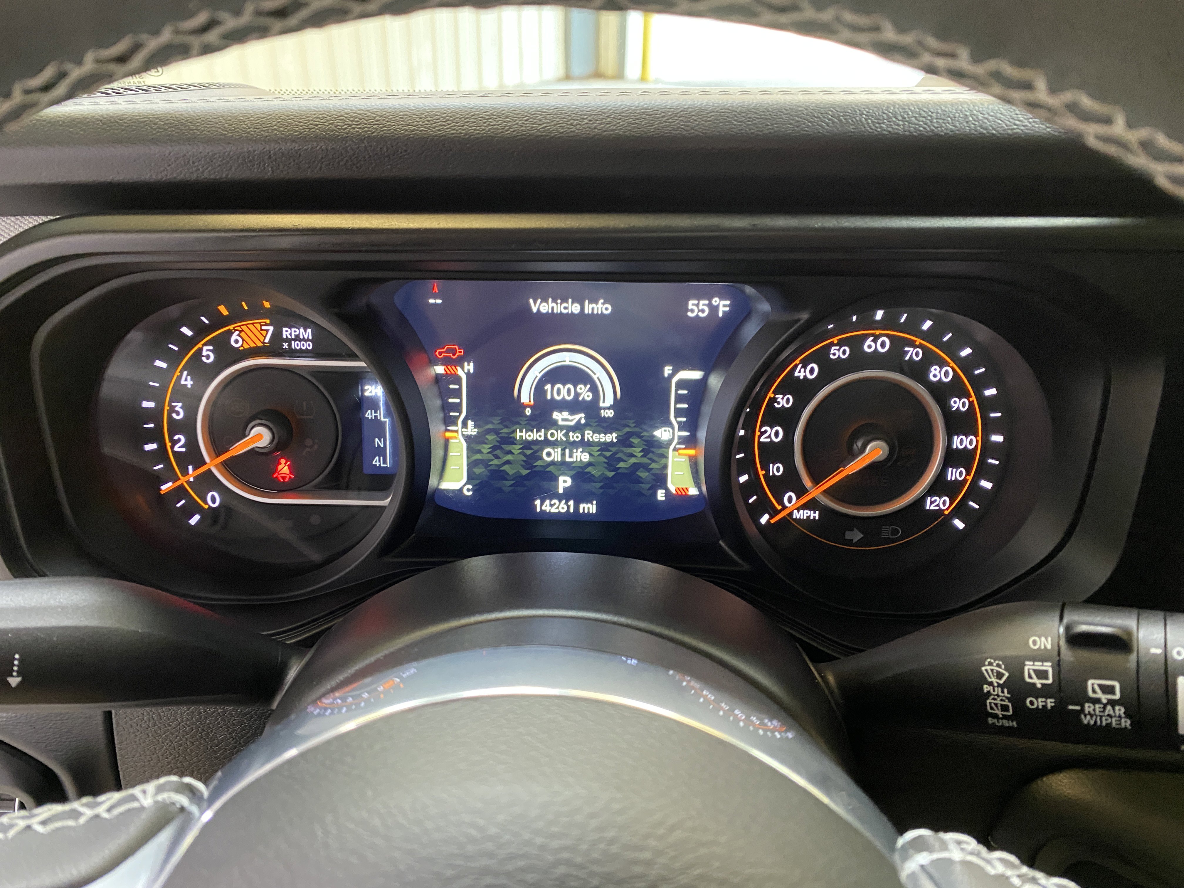 Used 2025 Jeep Wrangler Sahara image 35