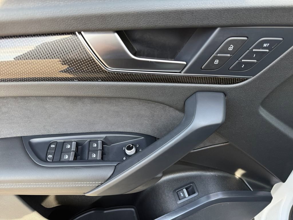 Used 2022 Audi SQ5 Premium Plus w/ Premium Plus Package image 11