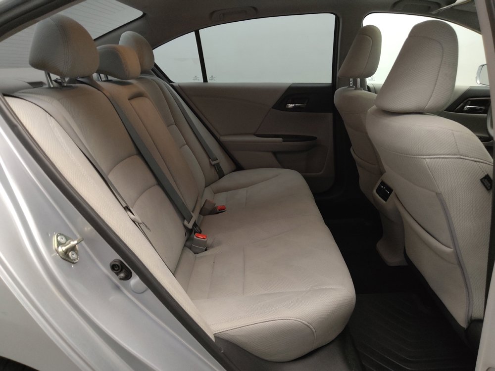 Used 2017 Honda Accord EX image 19