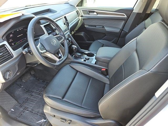 Used 2023 Volkswagen Atlas SE w/ Black Wheel Package image 19