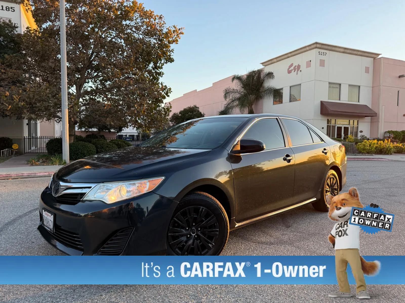 Used 2014 Toyota Camry LE FWD image 5
