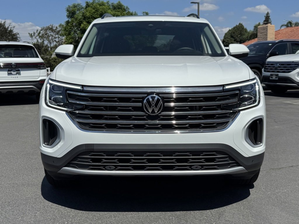 New 2025 Volkswagen Atlas SE image 2