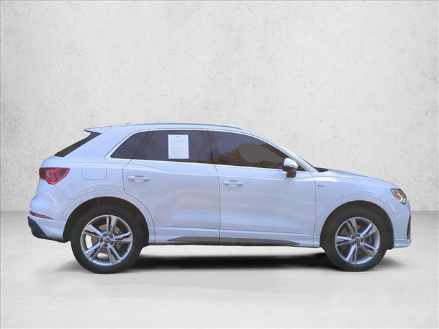 Used 2020 Audi Q3 2.0T Premium Plus w/ Premium Plus Package AWD/4WD video 4