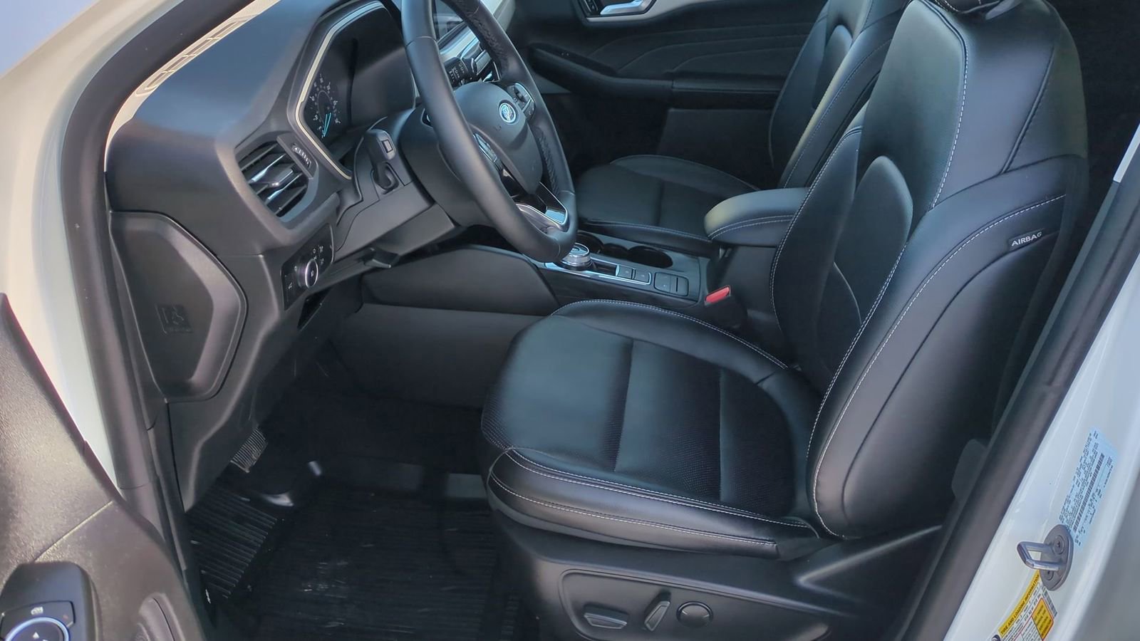 Used 2022 Ford Escape SEL image 17