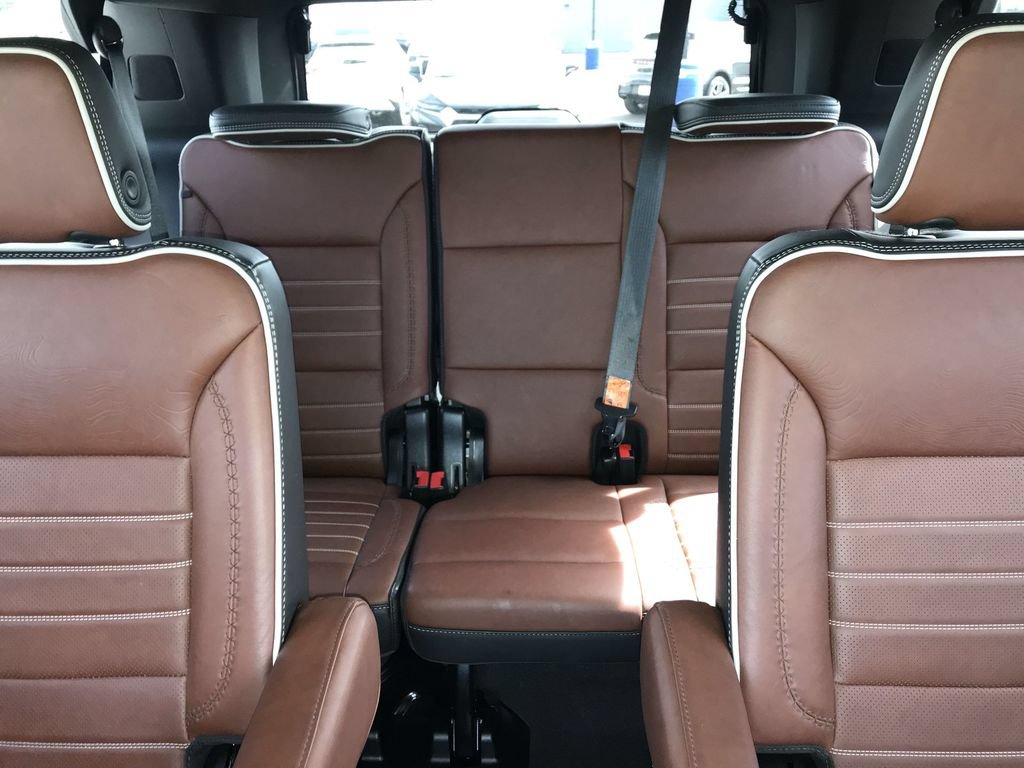 Used 2024 GMC Yukon Denali Ultimate AWD/4WD image 24