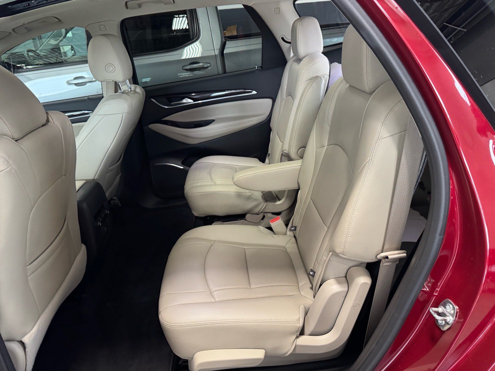 Certified 2019 Buick Enclave Essence w/ Trailering Package, 5000 lbs. AWD/4WD image 13