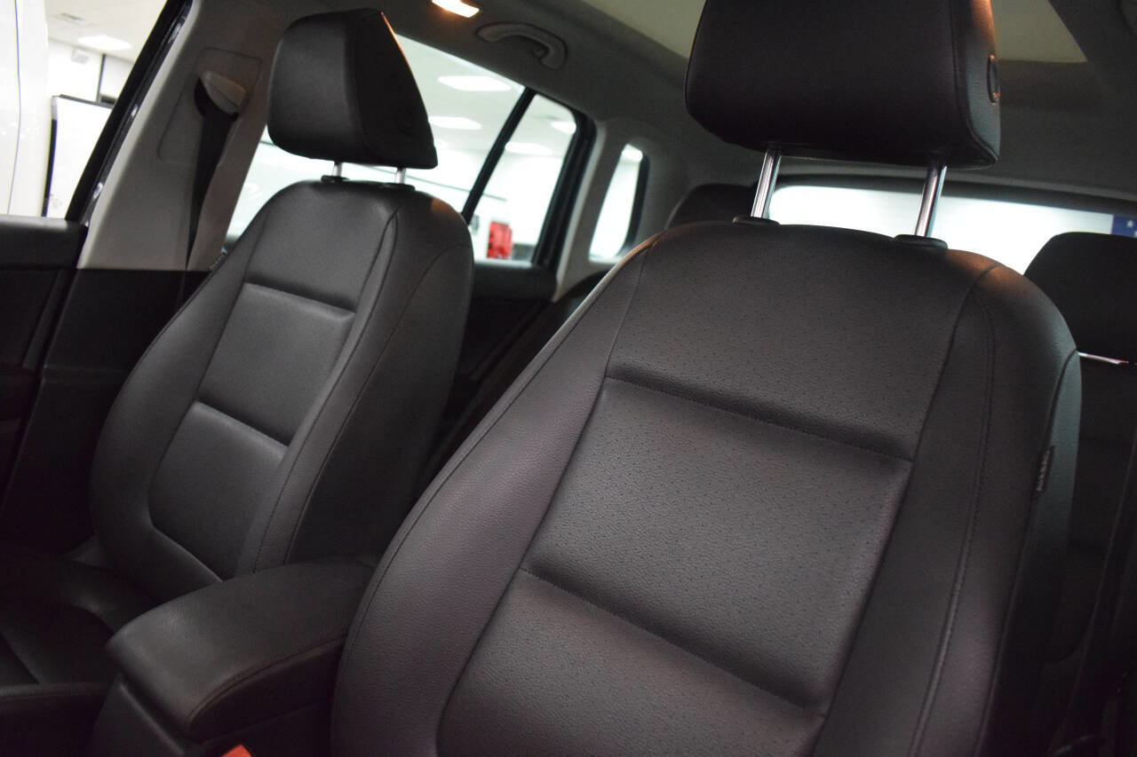 Used 2016 Volkswagen Tiguan SE image 26