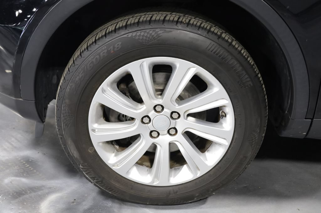 Used 2017 Land Rover Discovery Sport SE AWD/4WD image 33