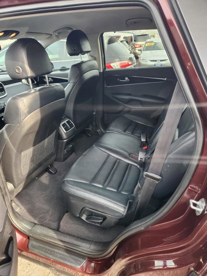 Used 2018 Kia Sorento EX image 9