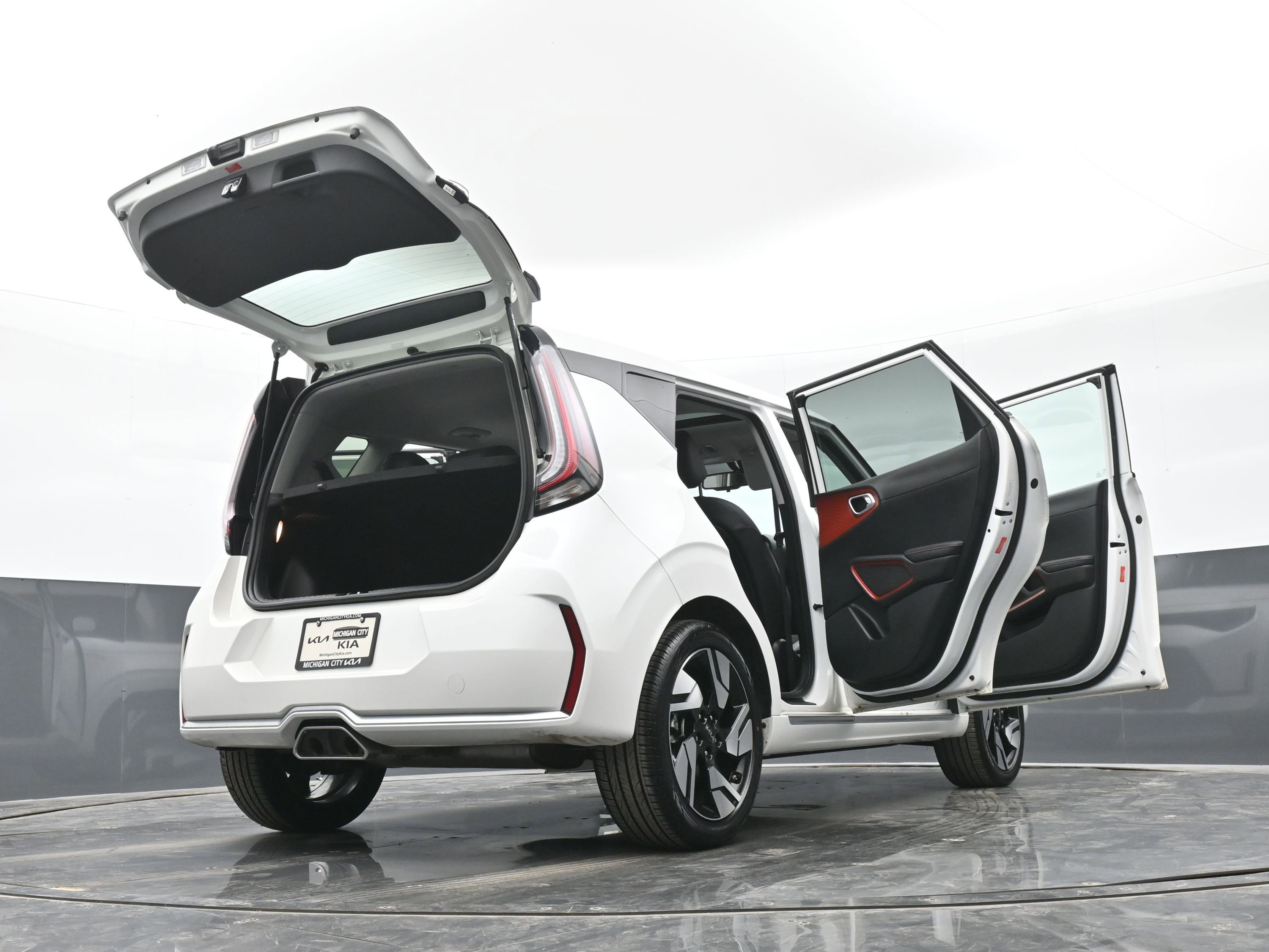 Used 2025 Kia Soul GT-Line w/ GT-Line Technology Package image 38