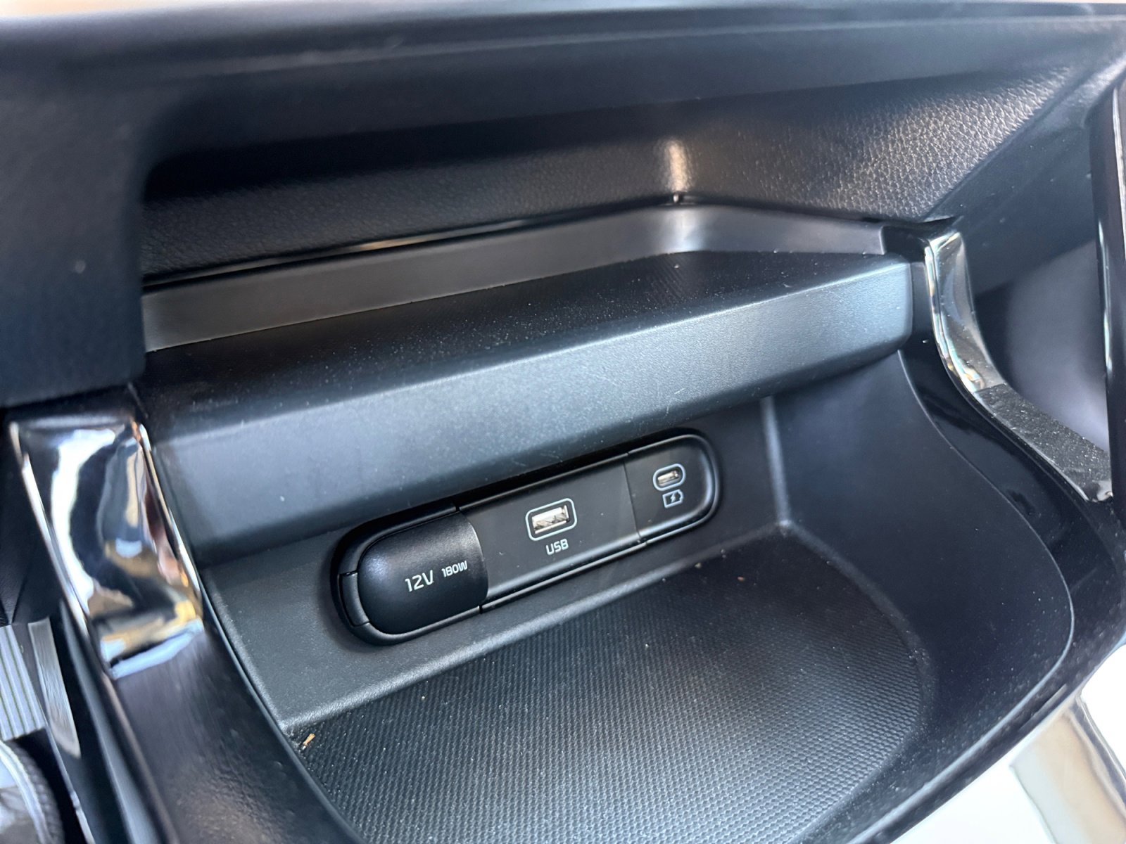 Used 2025 Kia Seltos S image 21