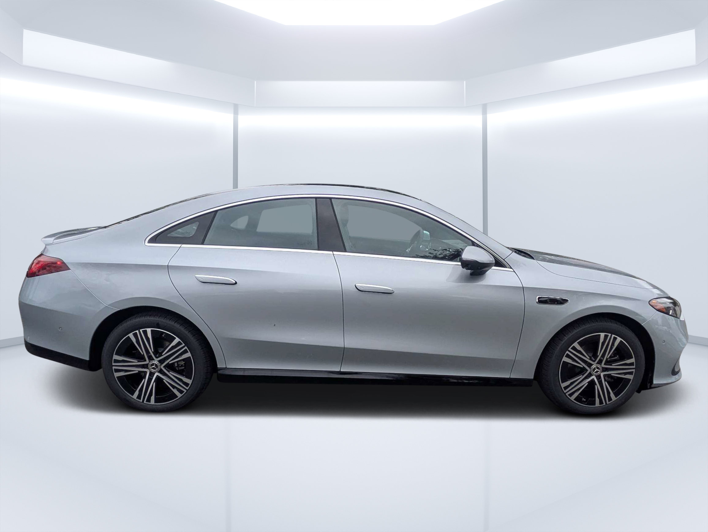 New 2027 Mercedes-Benz CLA 220 image 2
