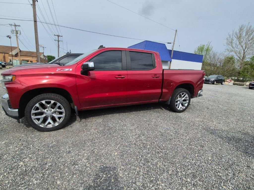 Used 2021 Chevrolet Silverado 1500 LT AWD/4WD image 4