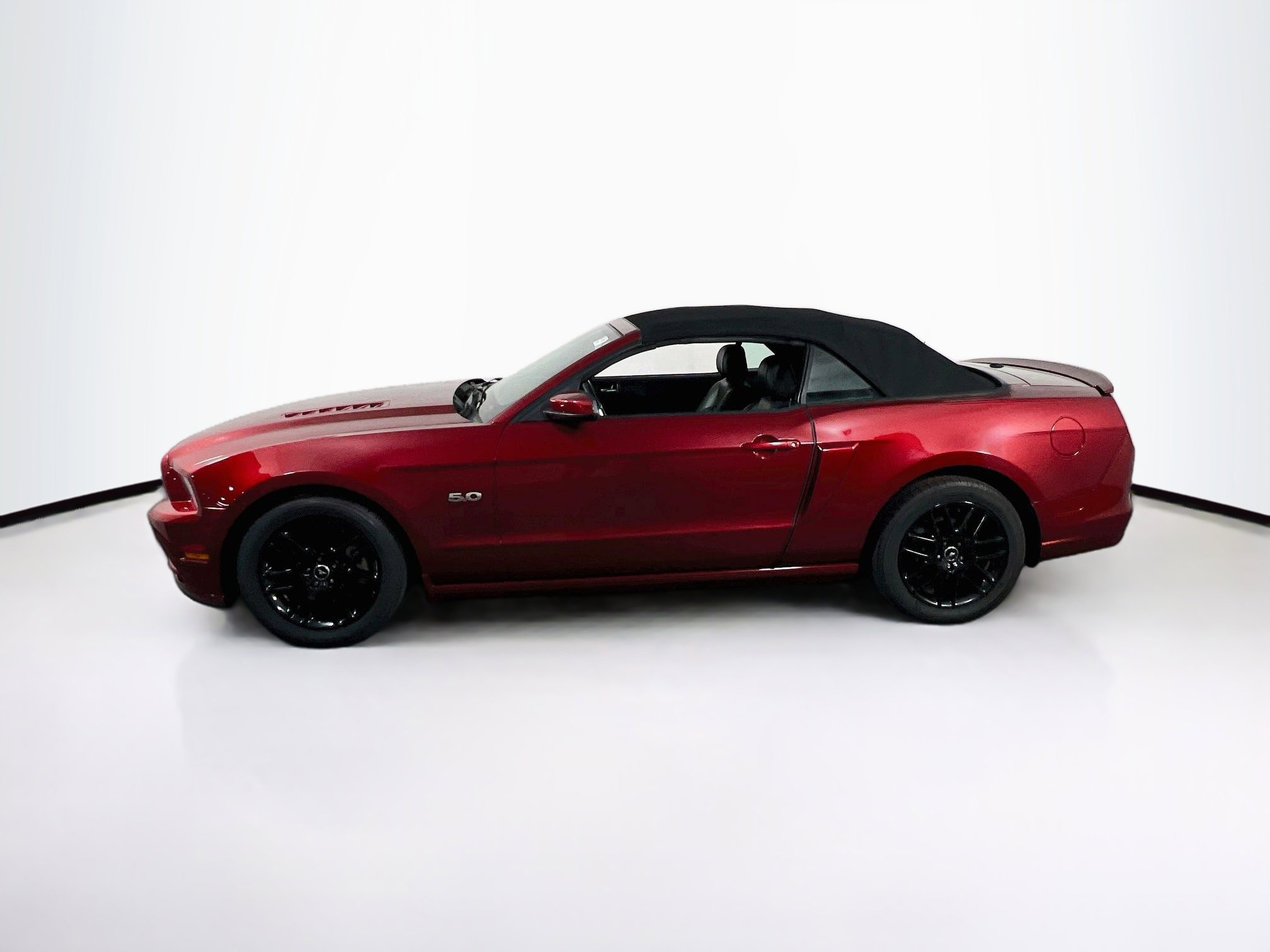Used 2014 Ford Mustang GT Premium w/ Accessory Package 2 RWD image 8