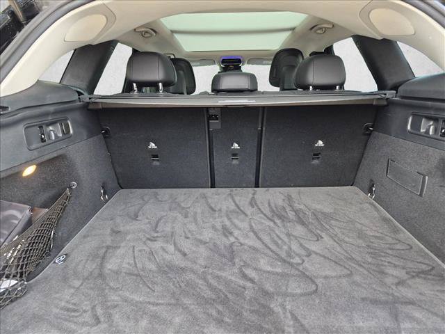 Used 2023 Mercedes-Benz GLC 300 4MATIC image 6