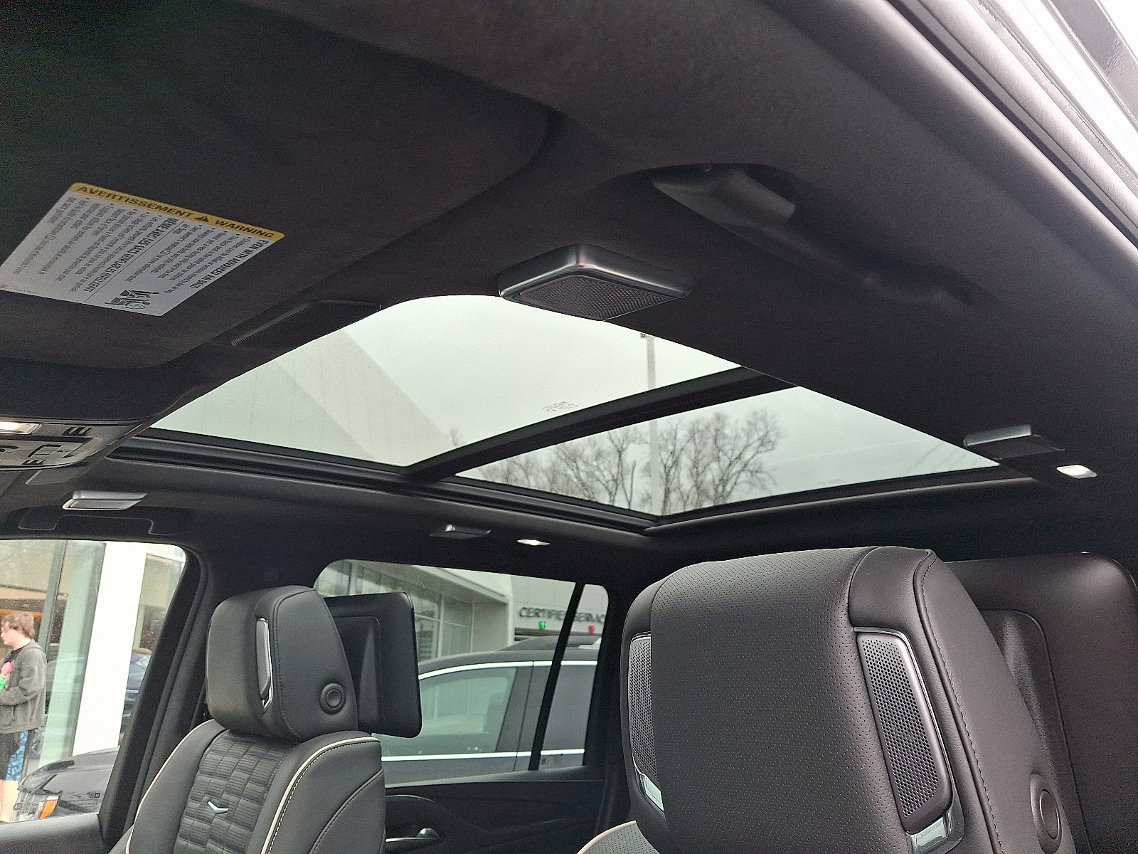 Used 2023 Cadillac Escalade ESV Sport Platinum w/ LPO, ONYX Package image 14