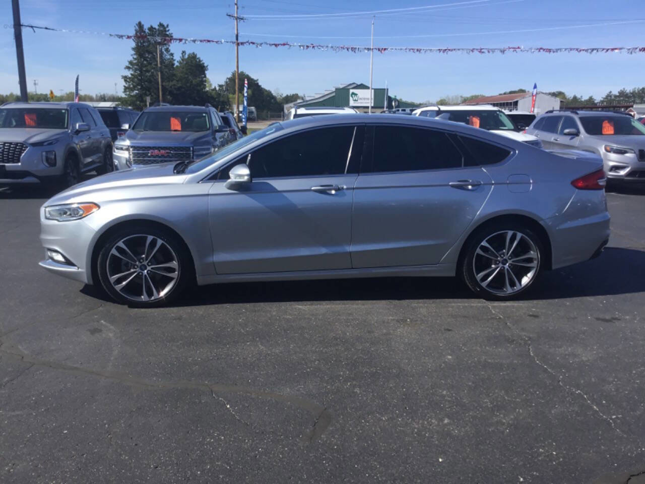 Used 2020 Ford Fusion Titanium AWD/4WD image 2