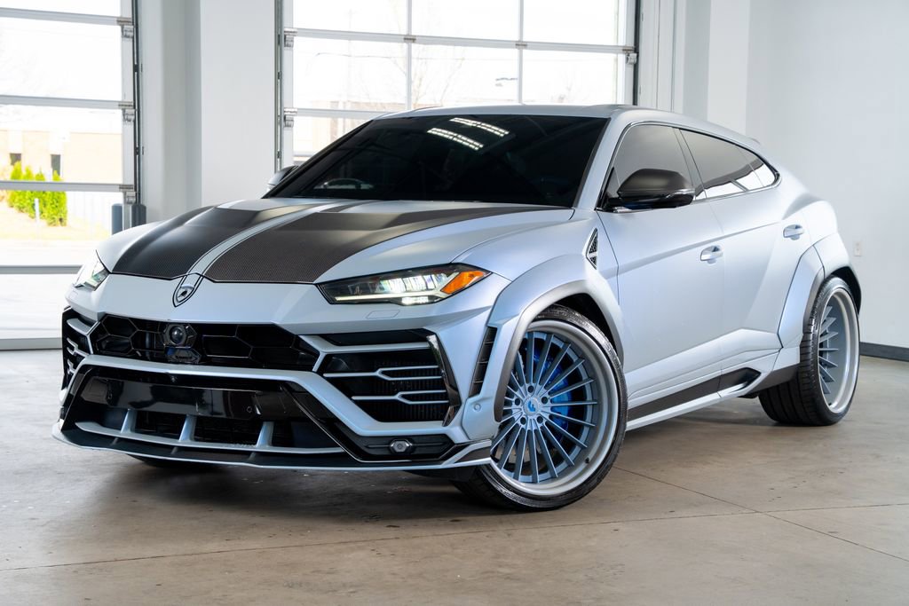 Used 2022 Lamborghini Urus image 2