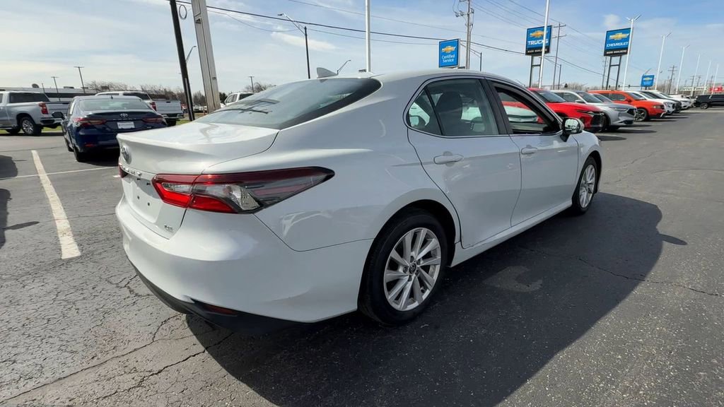 Used 2022 Toyota Camry LE FWD image 8