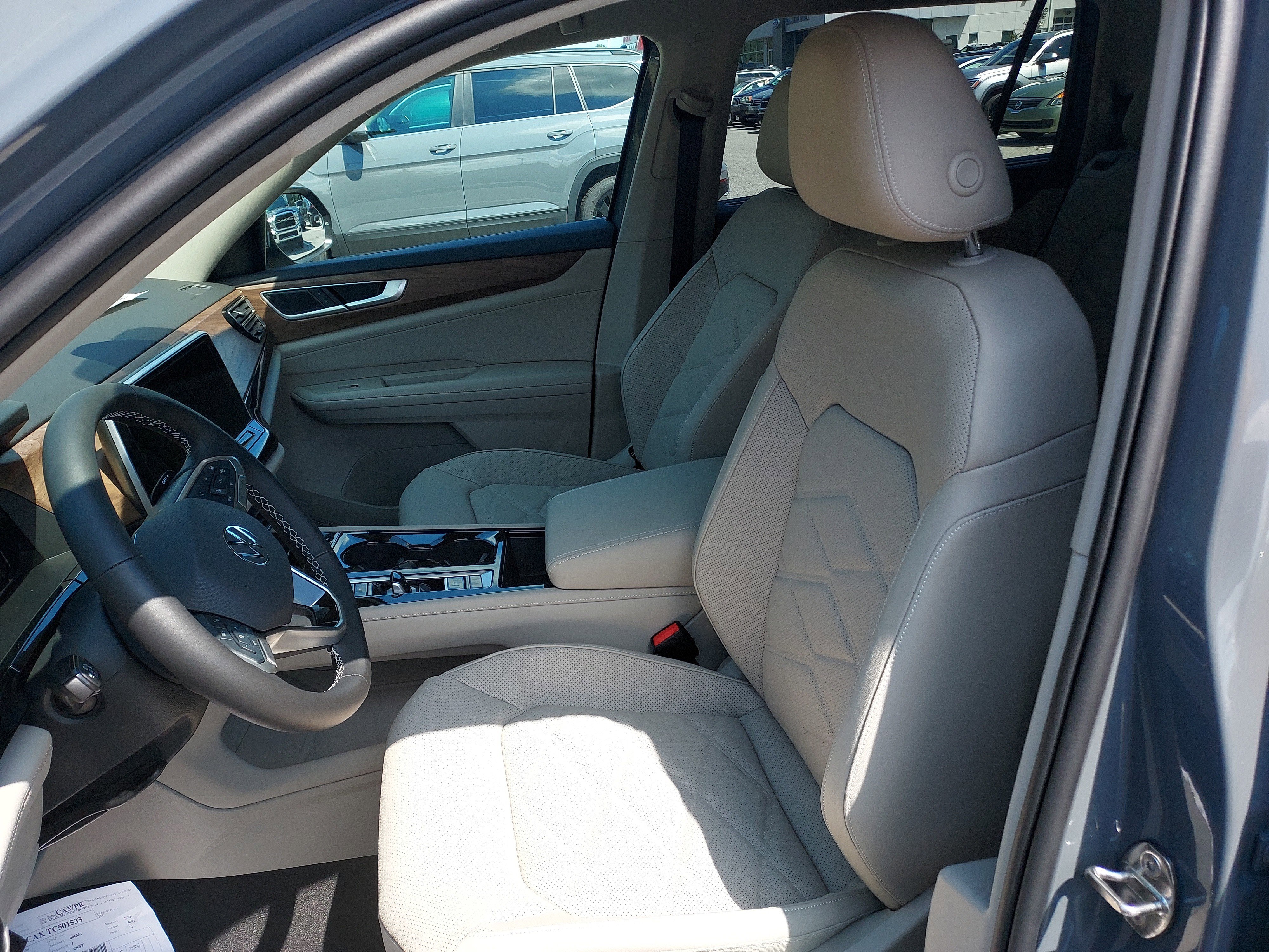 New 2026 Volkswagen Atlas SE image 14