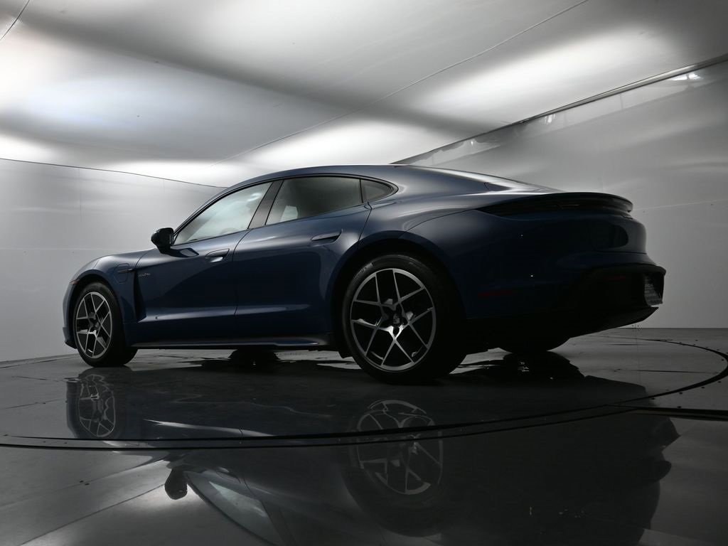 Used 2025 Porsche Taycan image 49
