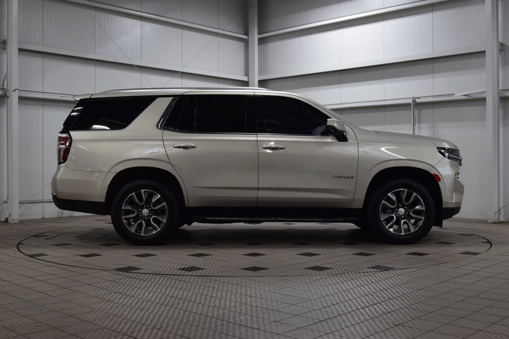 Used 2022 Chevrolet Tahoe LT w/ Luxury Package AWD/4WD image 9