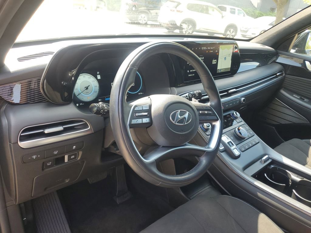 Used 2024 Hyundai Palisade Calligraphy image 13