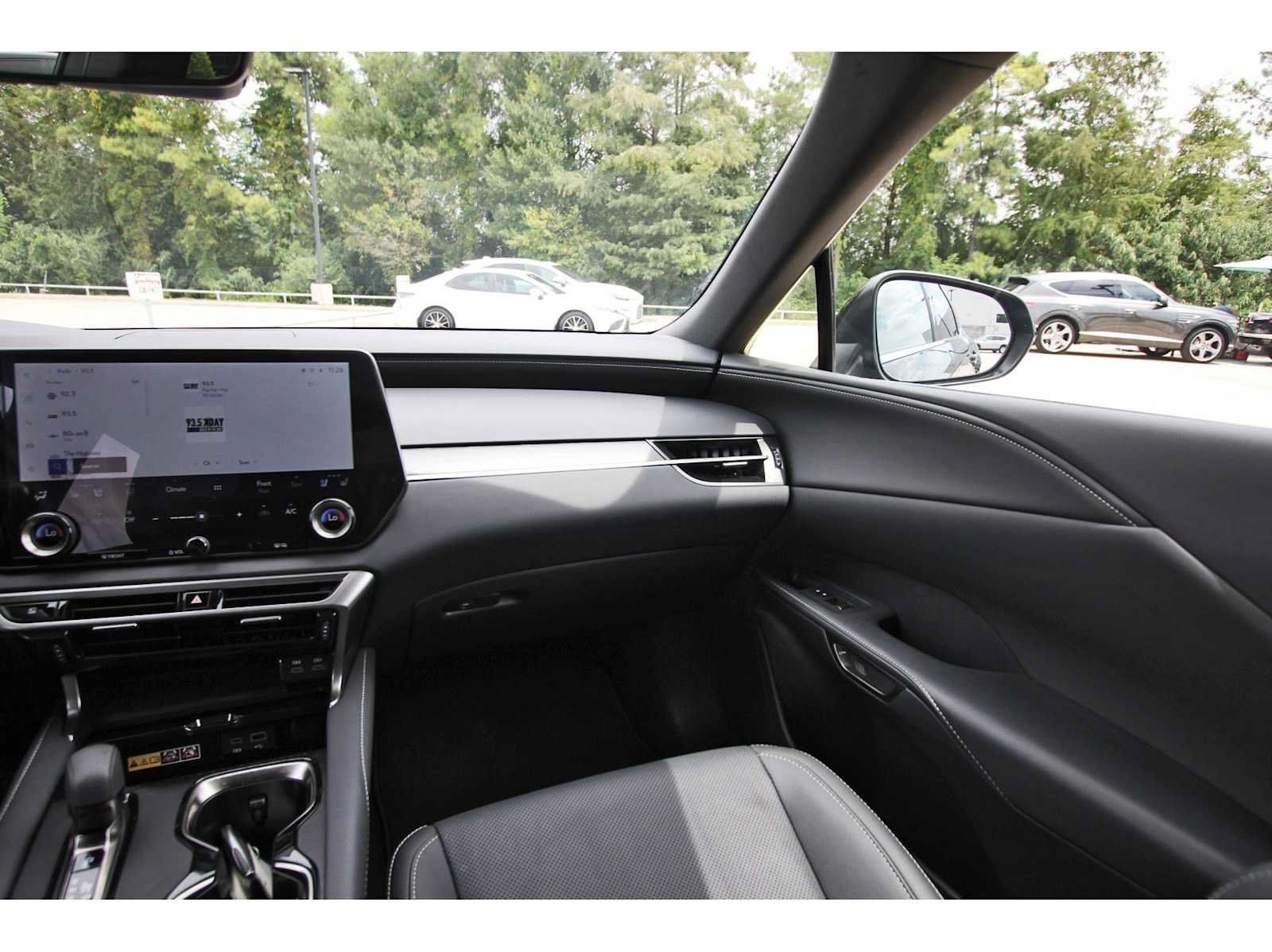 Used 2026 Lexus RX 350 Premium w/ Accessory Package (Z1) FWD image 8
