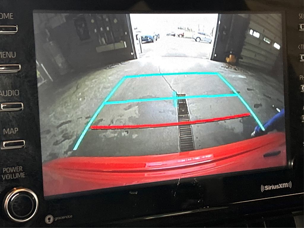 Used 2021 Toyota Corolla LE image 27