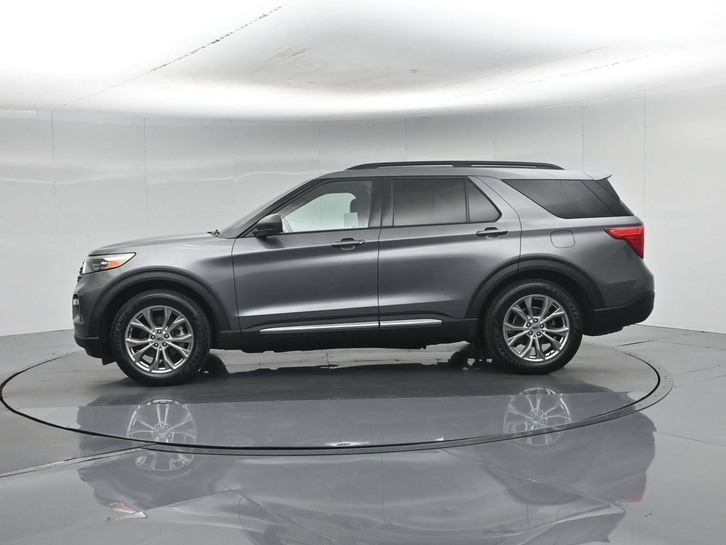 Certified 2021 Ford Explorer XLT w/ Equipment Group 202A RWD image 34