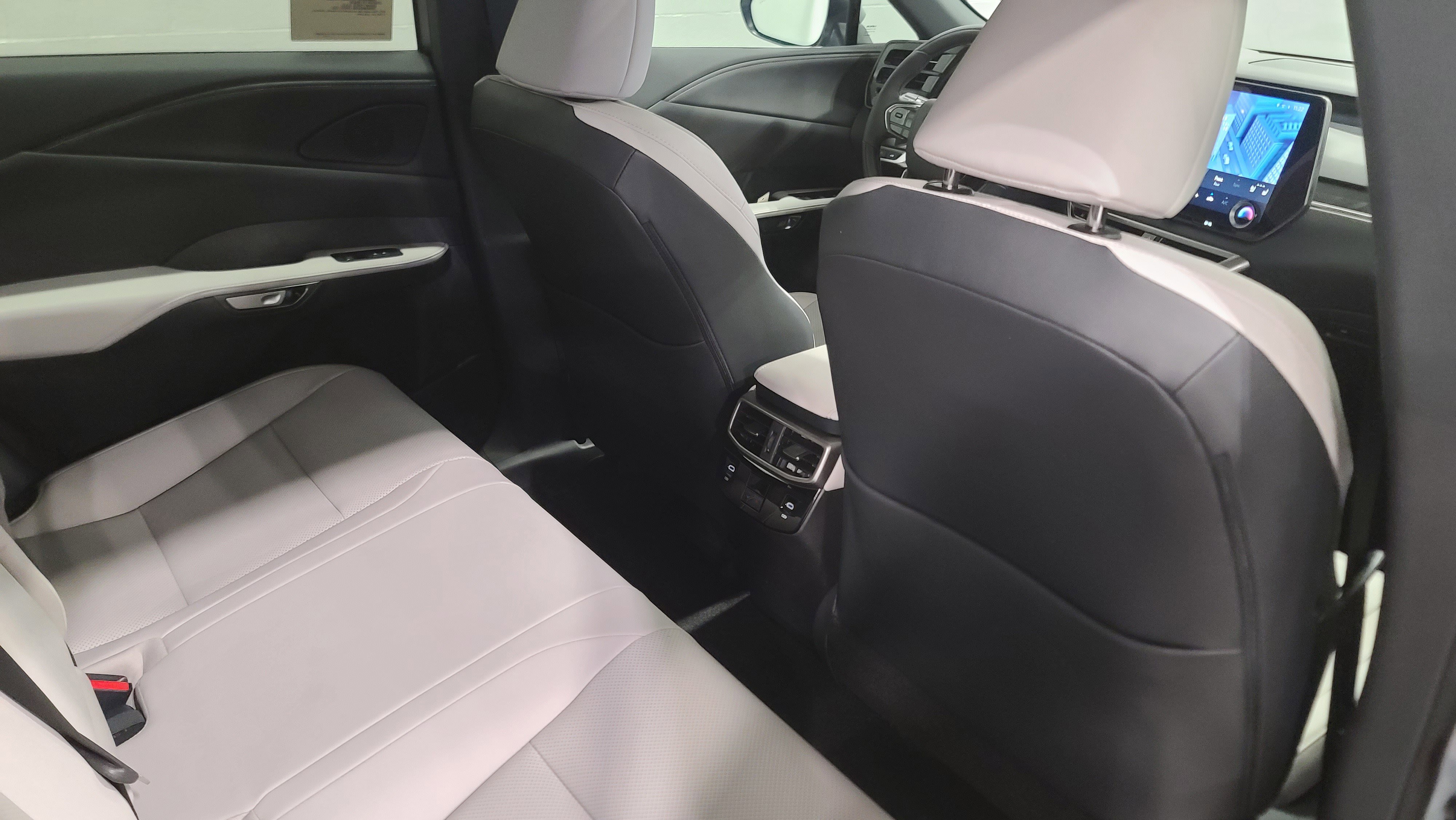 New 2026 Lexus RX 350 AWD image 41