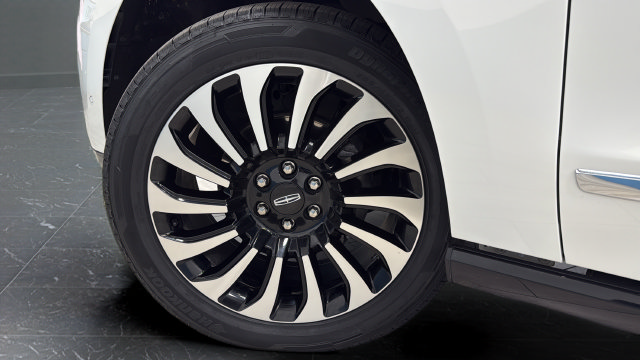 Used 2023 Lincoln Navigator Black Label AWD/4WD image 43