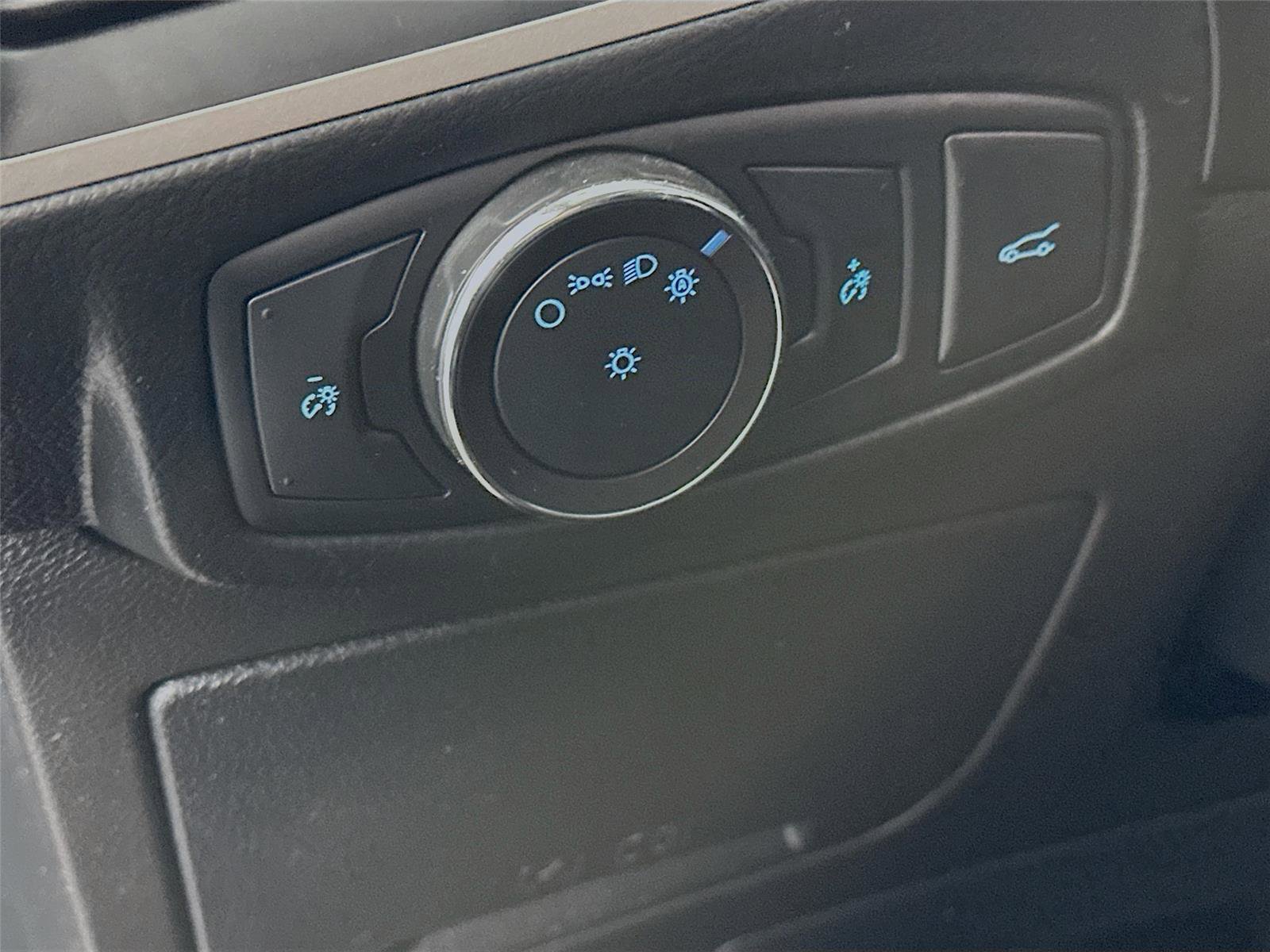 Used 2018 Ford Edge SEL w/ Equipment Group 201A image 10