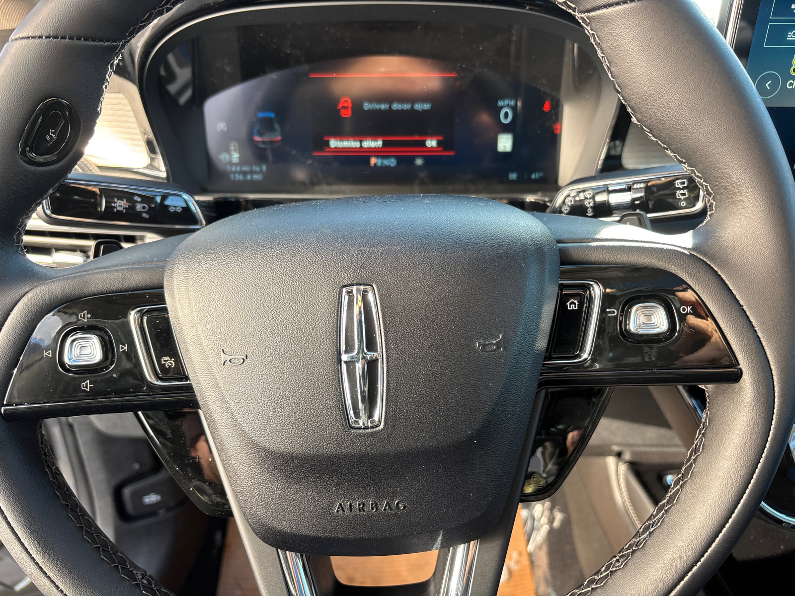 New 2026 Lincoln Corsair Premiere image 16