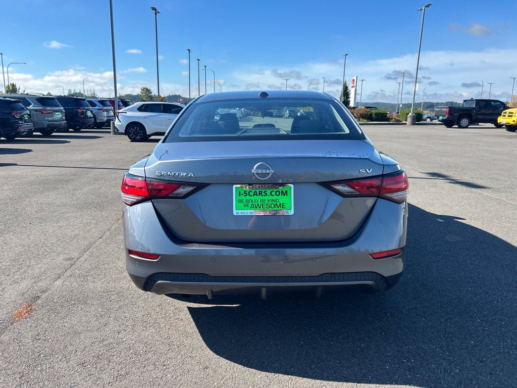 Used 2024 Nissan Sentra SV FWD image 7
