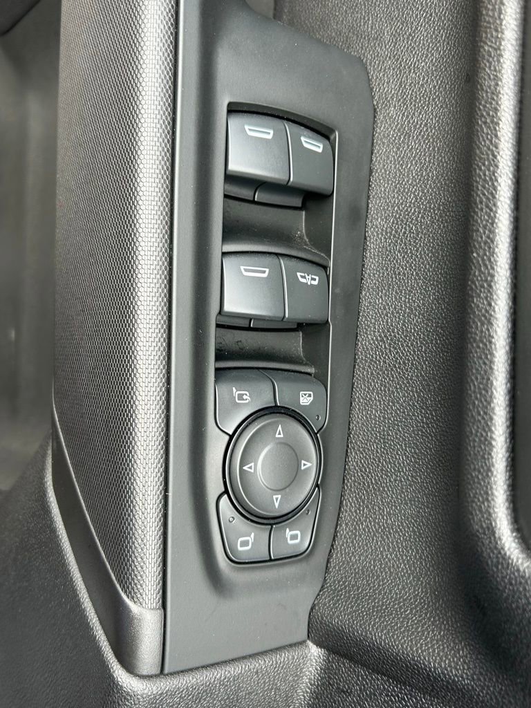 Used 2024 Chevrolet Silverado 2500 Custom w/ Custom Value Package image 30