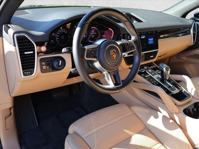 Used 2020 Porsche Cayenne AWD/4WD image 13