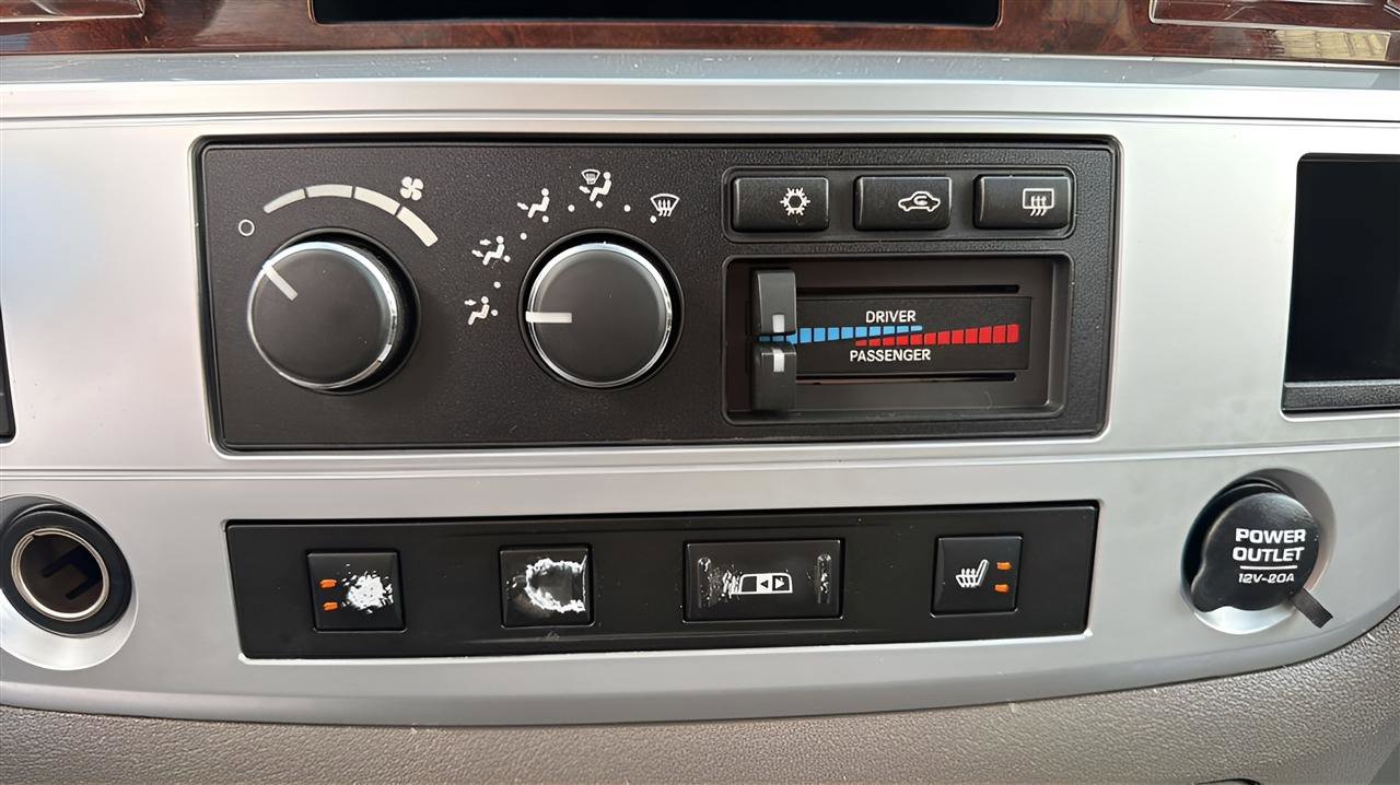 Used 2008 Dodge Ram 3500 Truck Laramie w/ Trailer Tow Group image 26