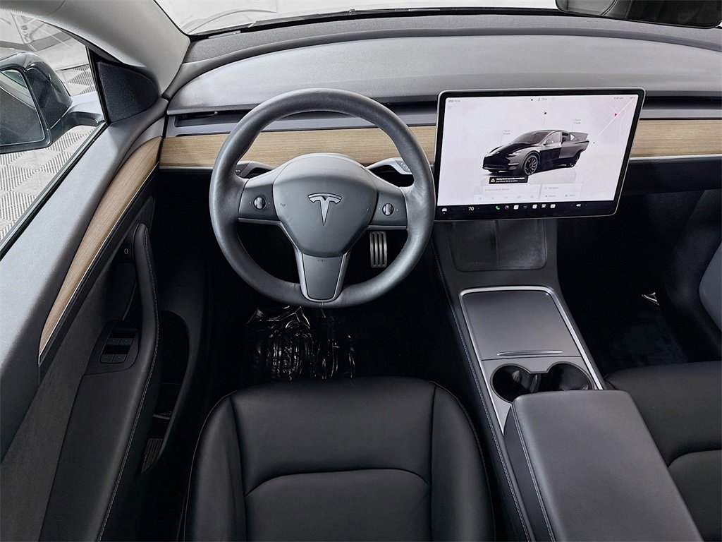 Used 2022 Tesla Model Y Performance image 3