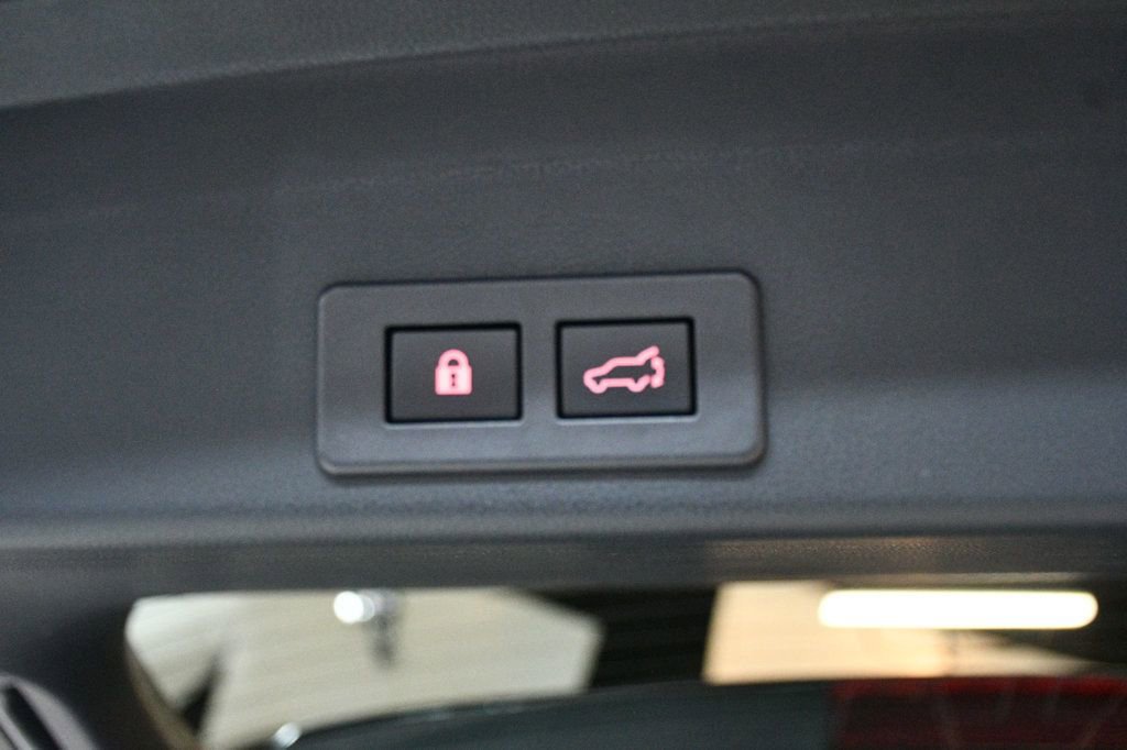 Used 2020 Subaru Ascent Premium w/ Convenience Package image 67