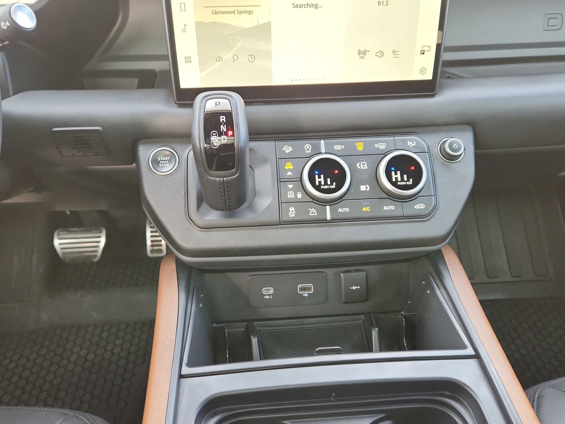 Used 2024 Land Rover Defender 130 X image 19