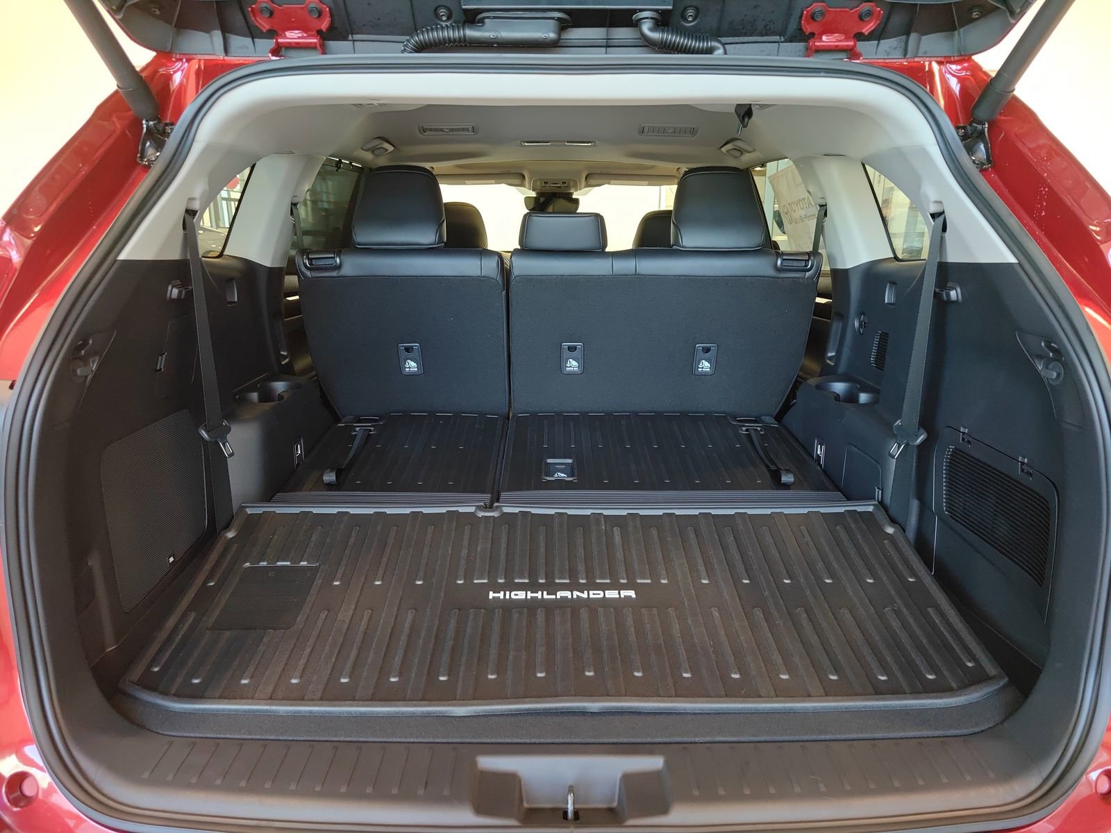 New 2026 Toyota Highlander Limited image 20