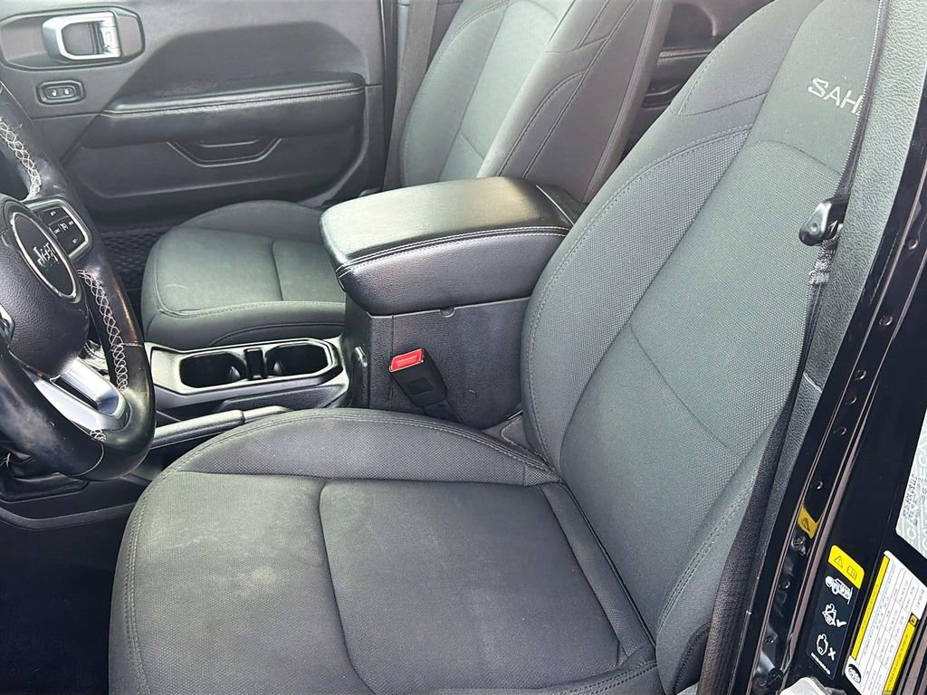Used 2020 Jeep Wrangler Unlimited Sahara image 22