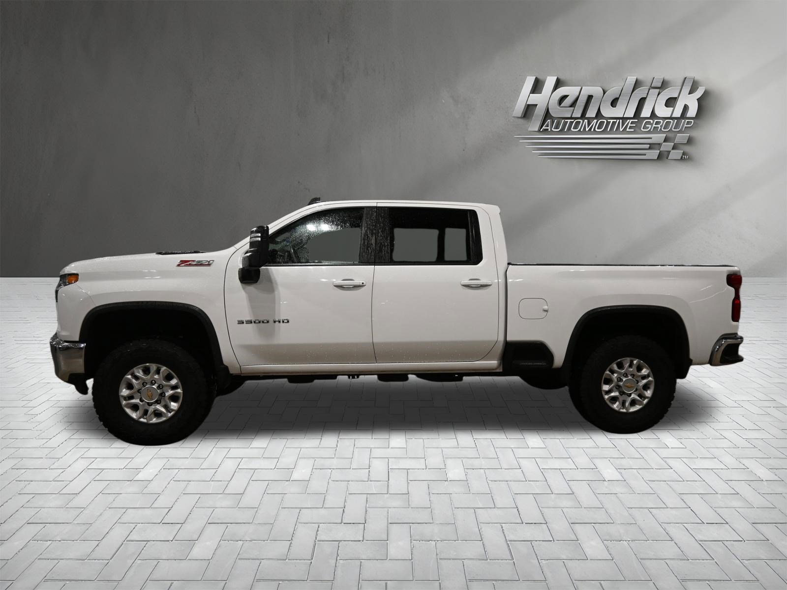 Used 2022 Chevrolet Silverado 3500 LT w/ Remote Start Package AWD/4WD image 7