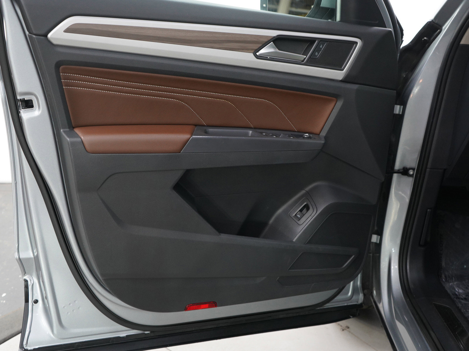 Used 2021 Volkswagen Atlas SEL image 20