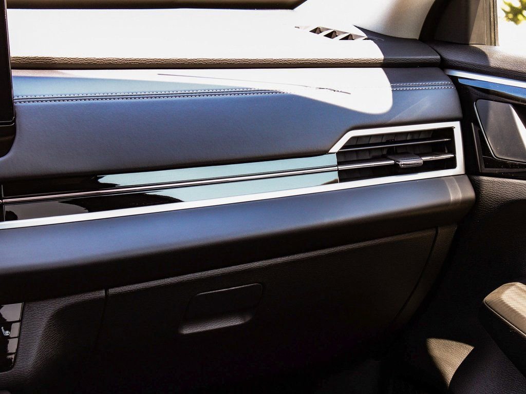 New 2025 Mitsubishi Outlander SE image 17