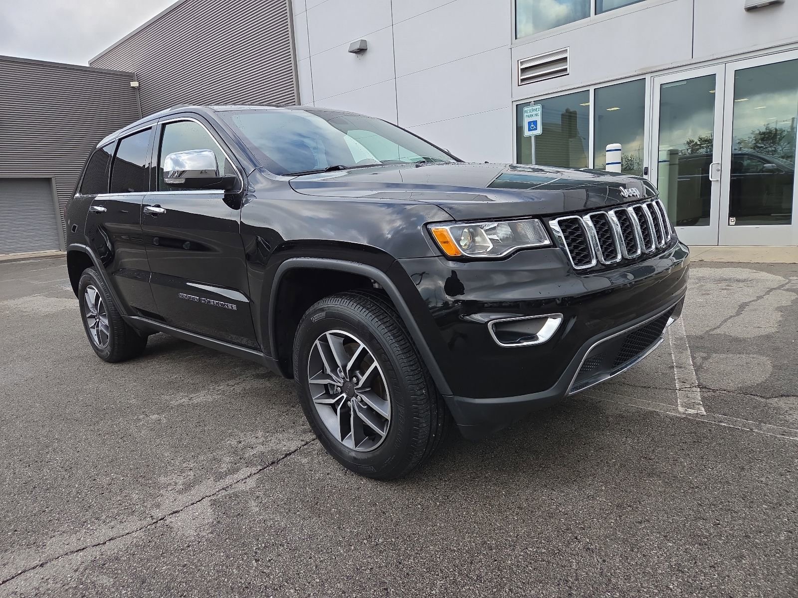 Used 2021 Jeep Grand Cherokee Limited w/ Trailer Tow Group IV AWD/4WD image 30